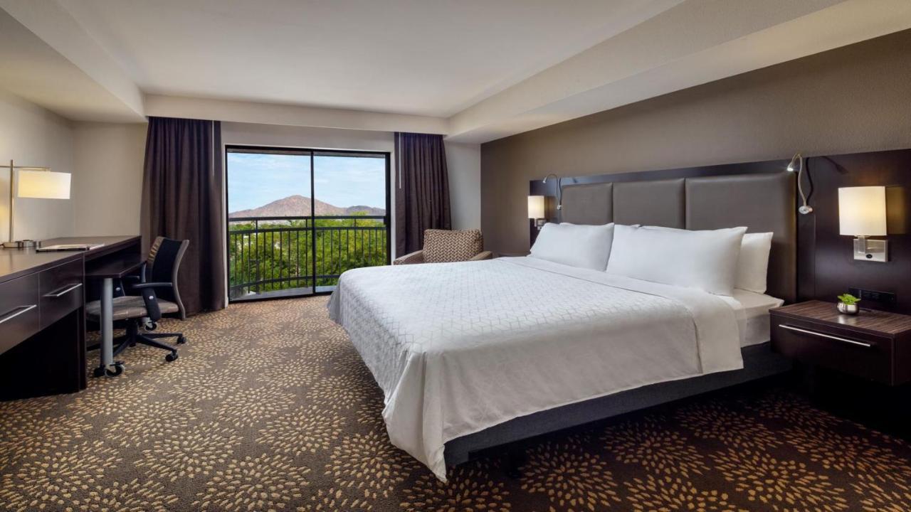 Holiday Inn And Suites Phoenix Airport North By Ihg Εξωτερικό φωτογραφία