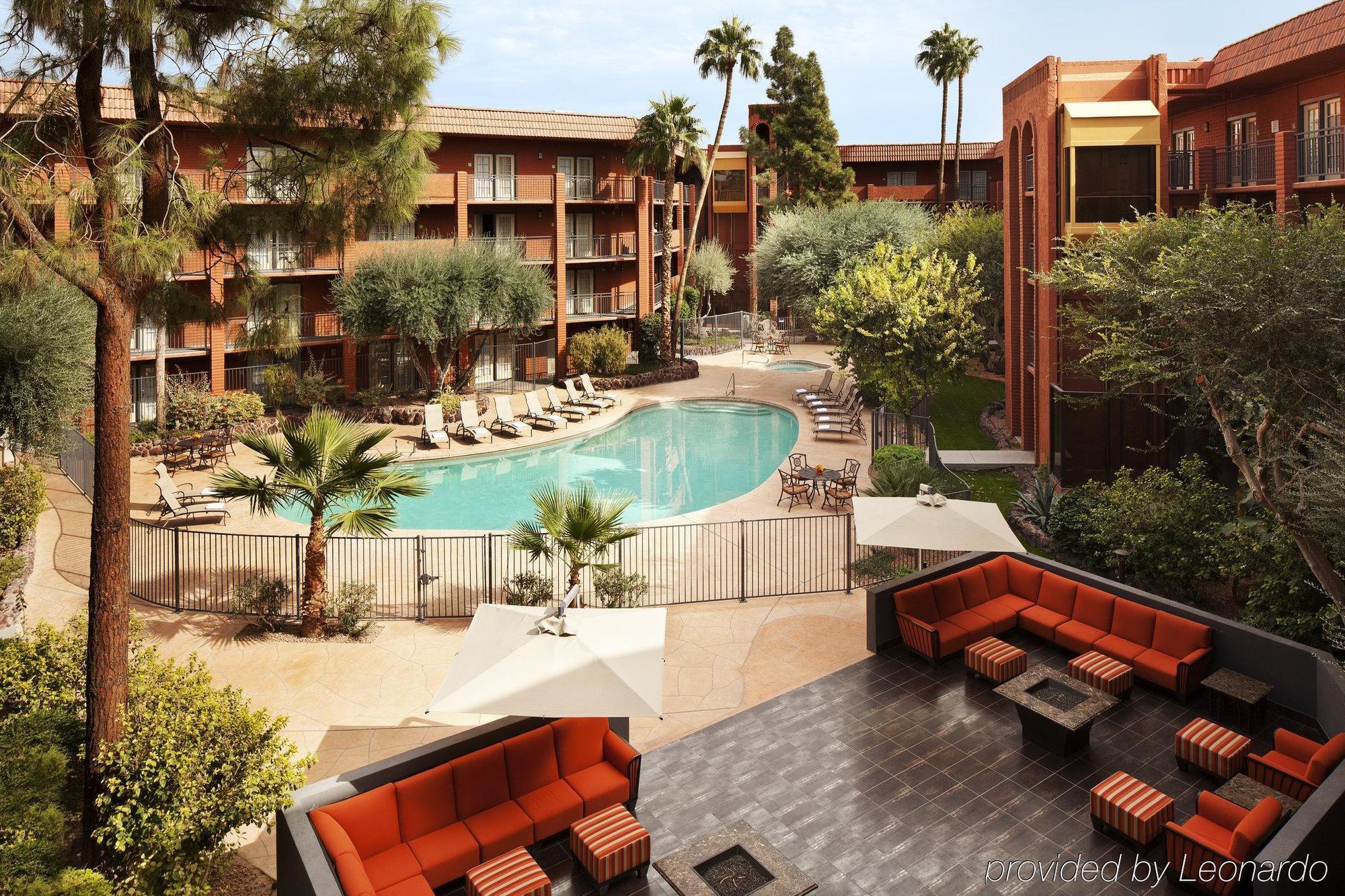 Holiday Inn And Suites Phoenix Airport North By Ihg Εξωτερικό φωτογραφία