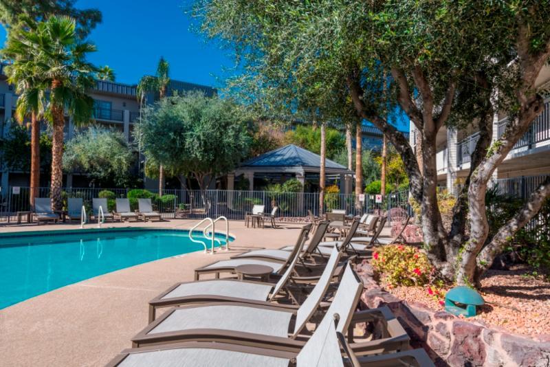 Holiday Inn And Suites Phoenix Airport North By Ihg Εξωτερικό φωτογραφία